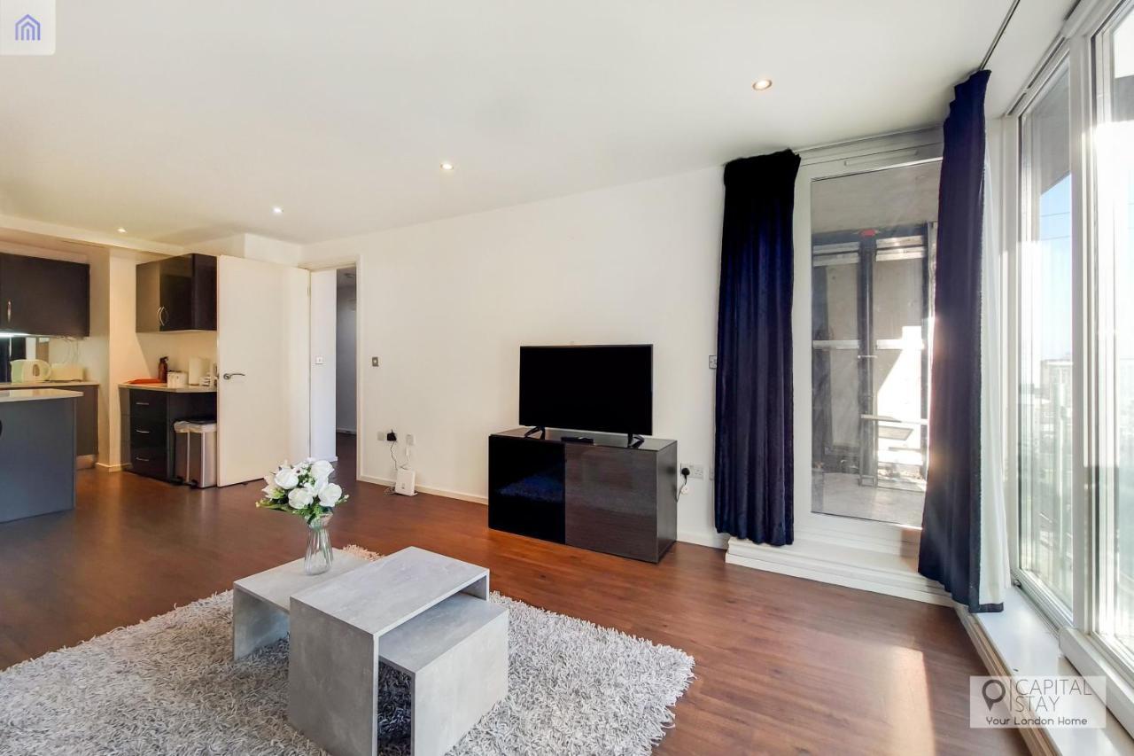Two Bedroom Apartment - London Excel Stays מראה חיצוני תמונה